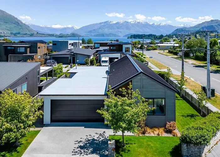 Serenity Haven: Retreat With Panoramic Views 度假居 *