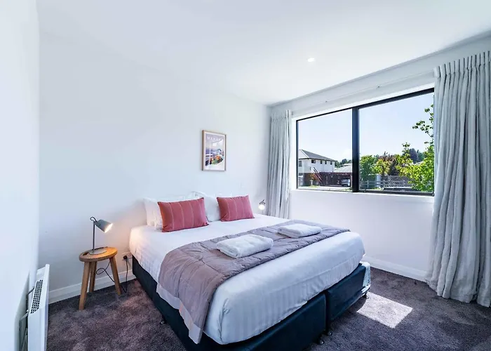 Serenity Haven: Retreat With Panoramic Views * 瓦纳卡